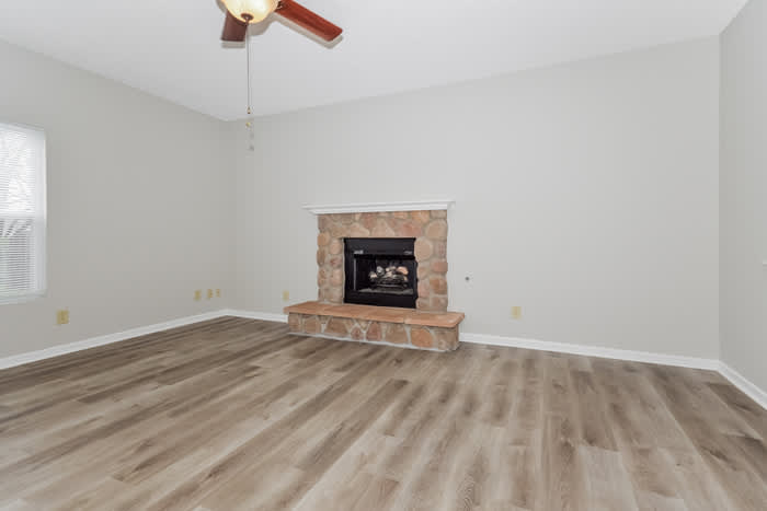 2104 Bridlewood Drive – photo 4