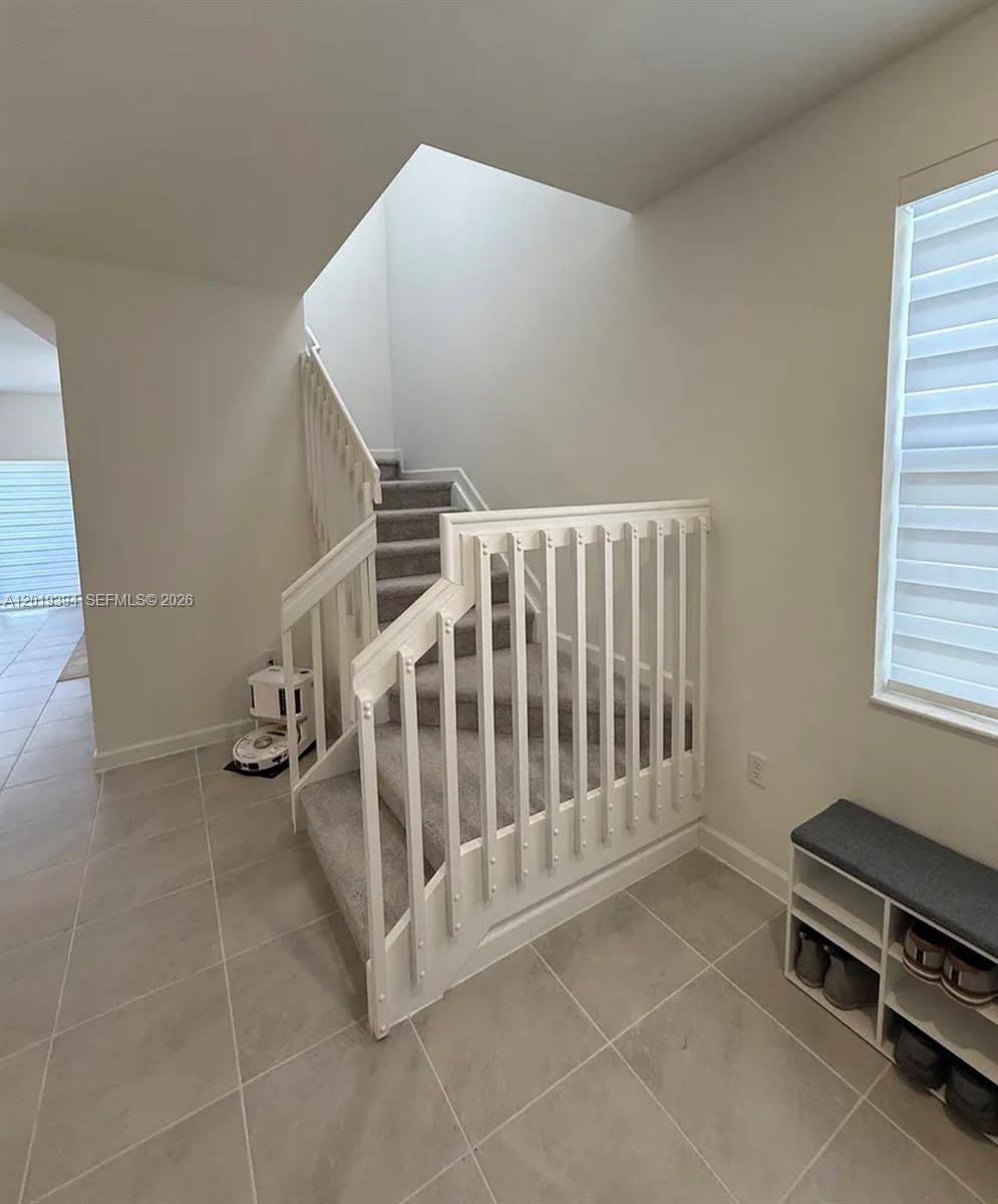 2584 Southeast 25th Court – photo 5