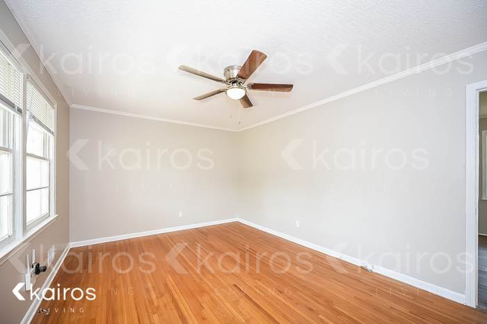 313 Shoreditch Drive – photo 3