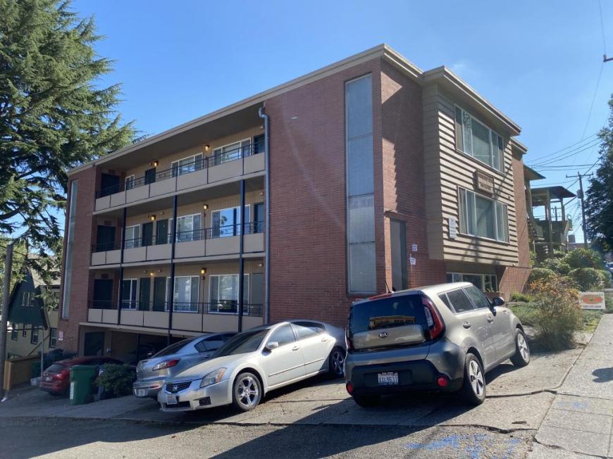 4760-22nd Ave NE – photo 2