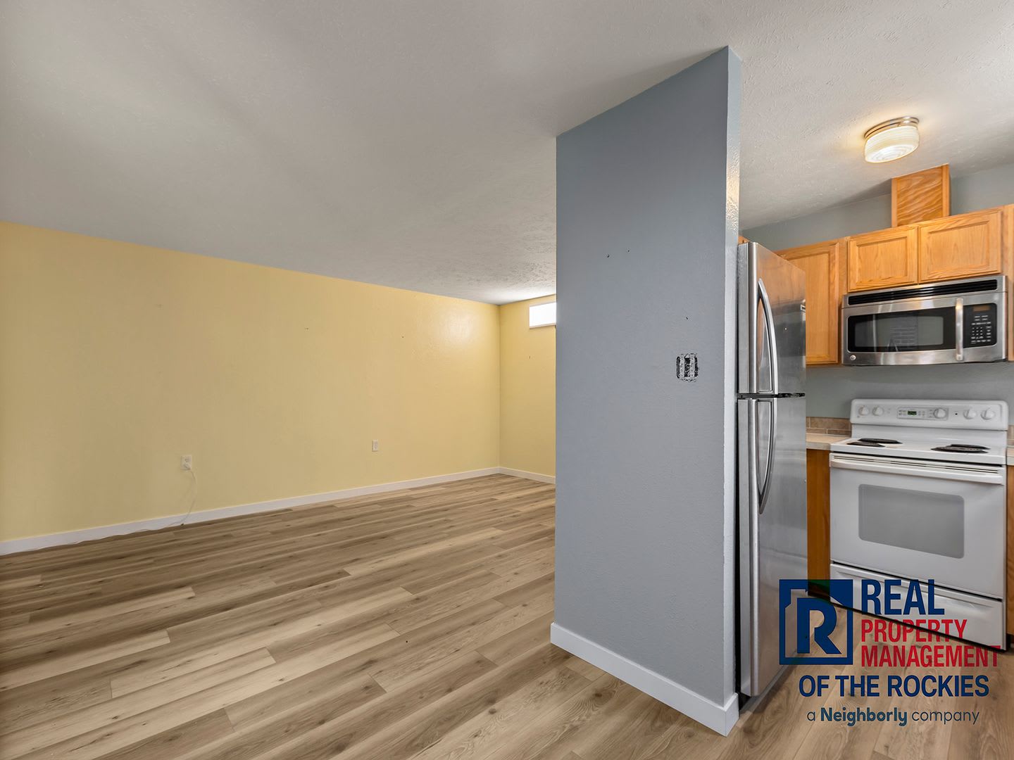 Charming 2 Bed, 1 Bath Condo in Prime Location! – photo 5