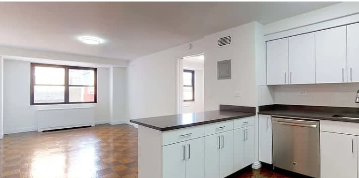 146 E 16th St – photo 2