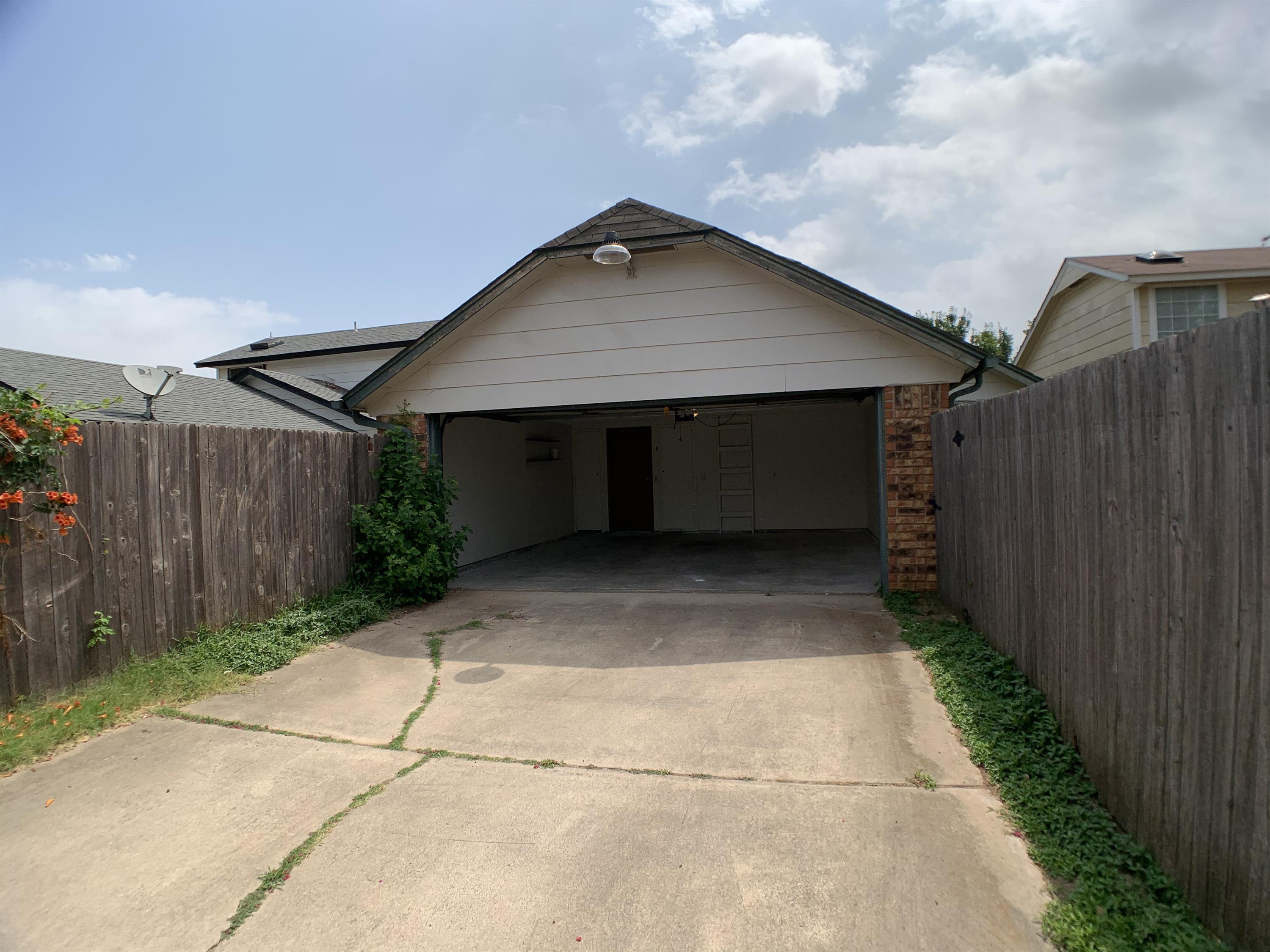 2135 Goodrich Drive – photo 3