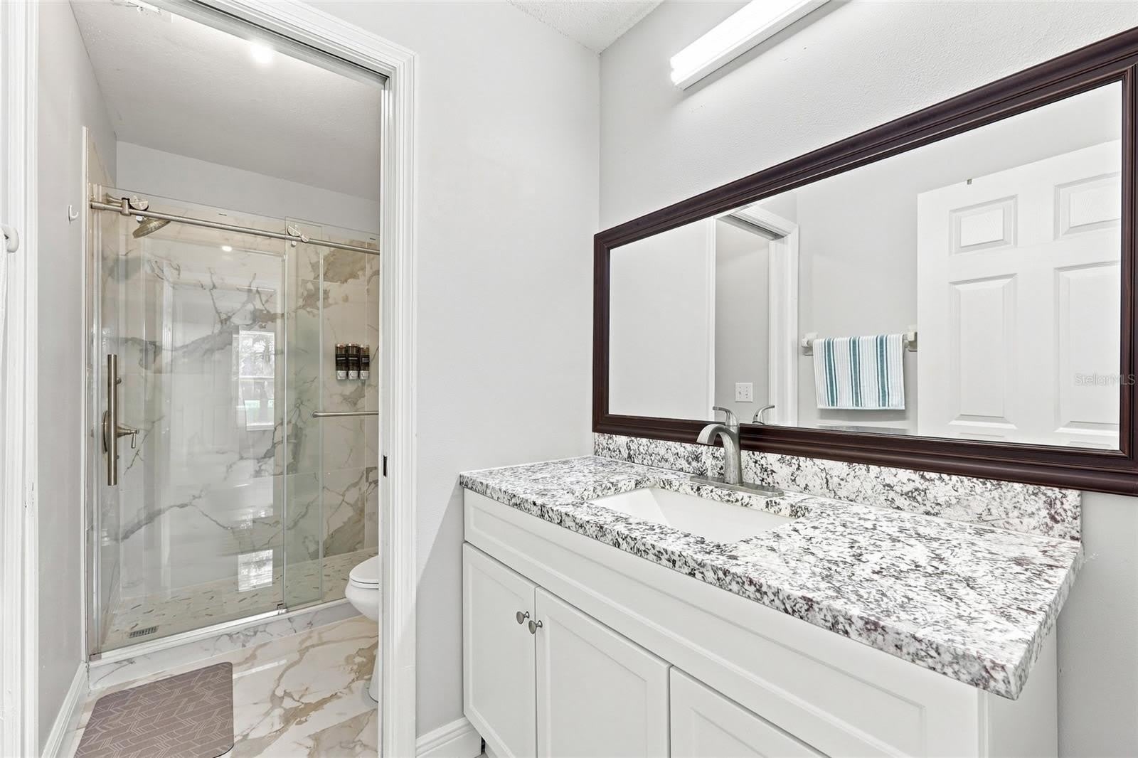 2537 CHATHAM Circle – photo 5