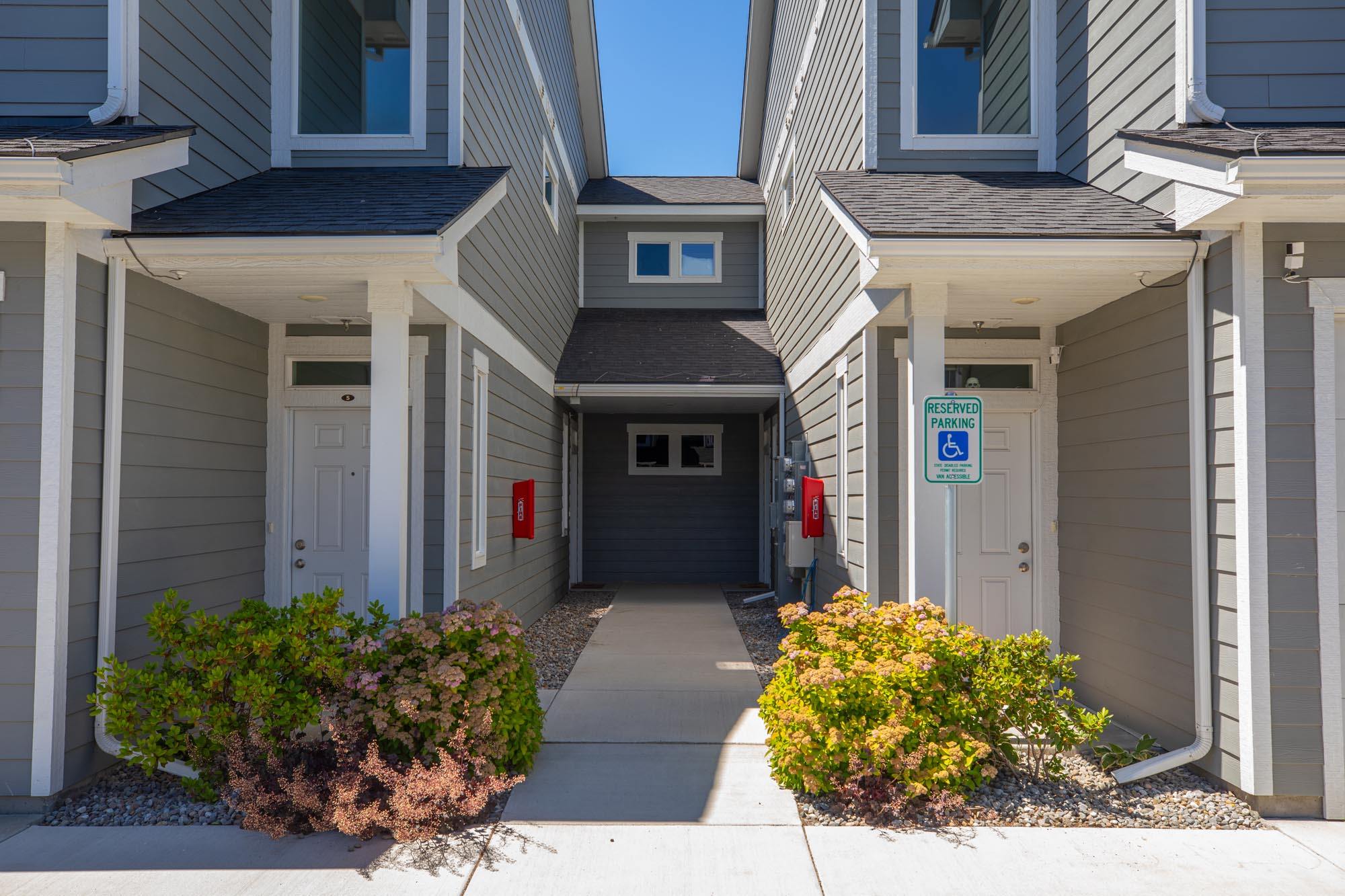 The Brix Apartments – photo 4