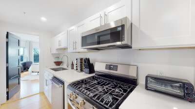 659 South St – photo 2