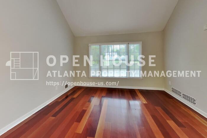 2916 Sope Creek Drive – photo 4