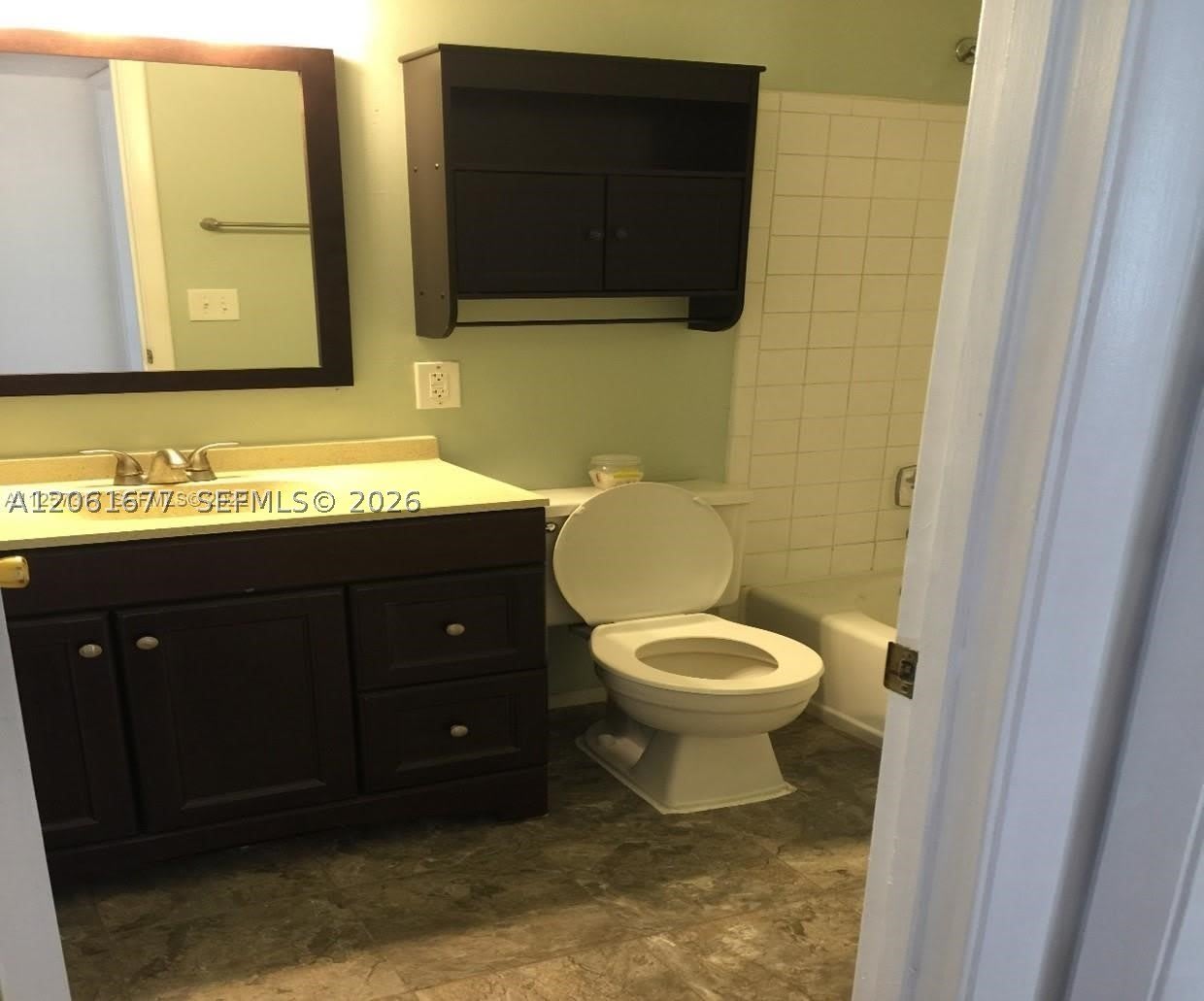 1285 SW 46th Ave – photo 3