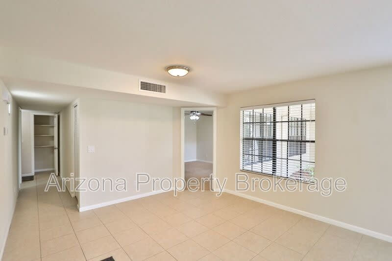 2333 E. Southern Ave. – photo 3