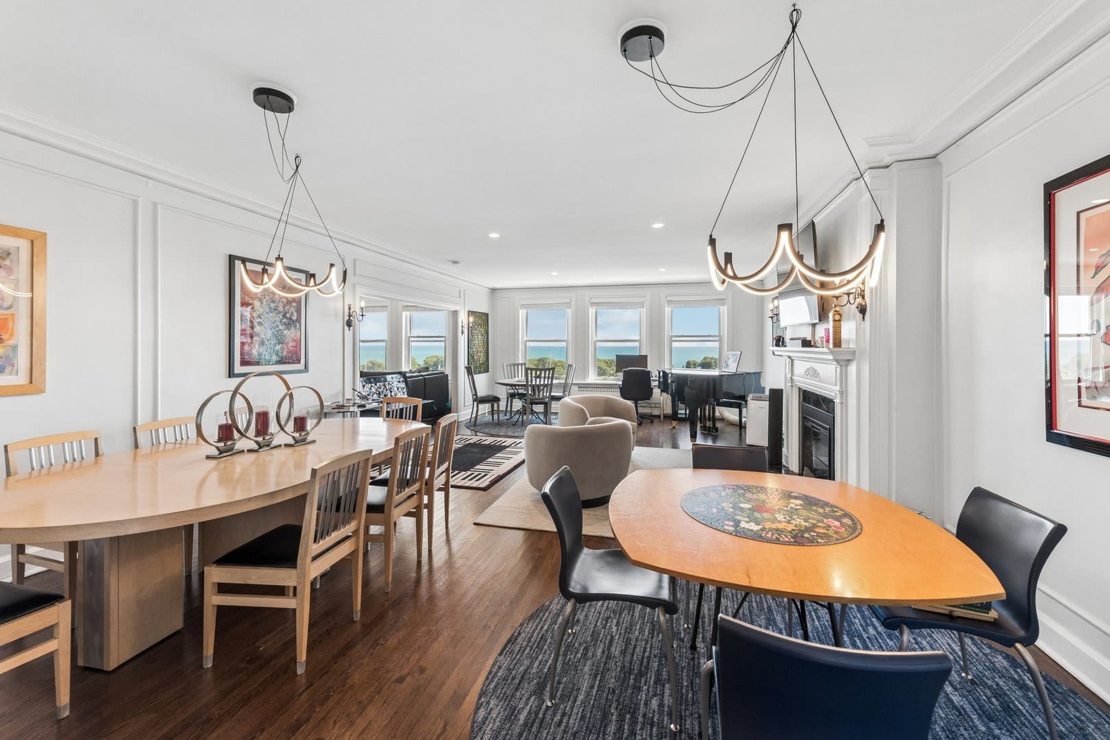 3240 N Lake Shore Drive – photo 2