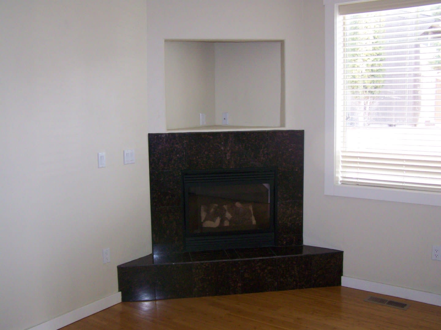 812 W Oregon Ave – photo 3