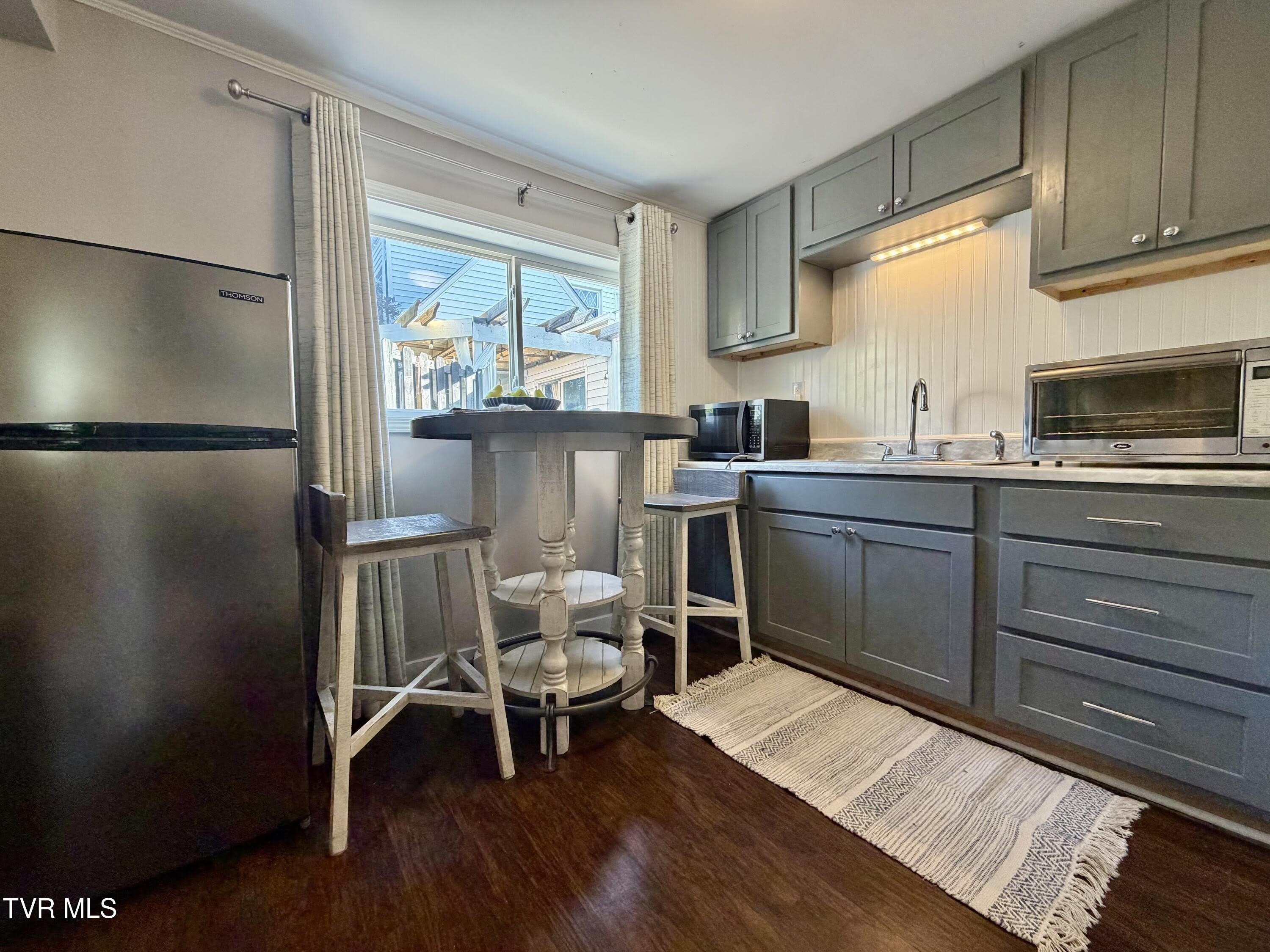212 W F Street – photo 4