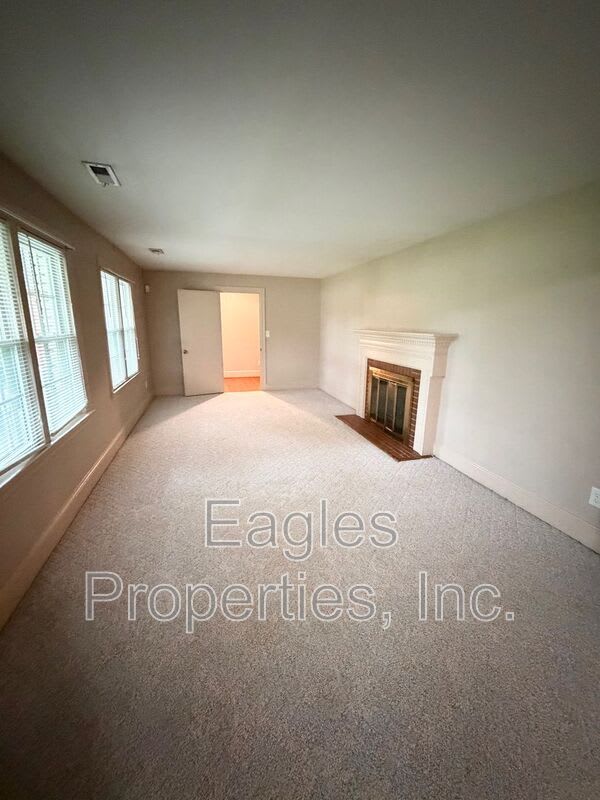 1509 HWY 91 N – photo 2