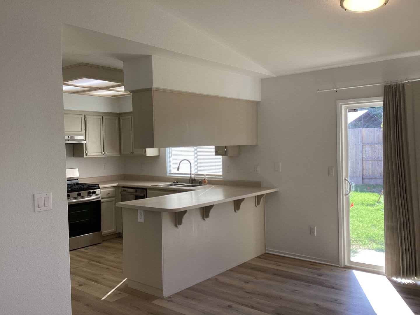 1450 La Jolla Way – photo 5
