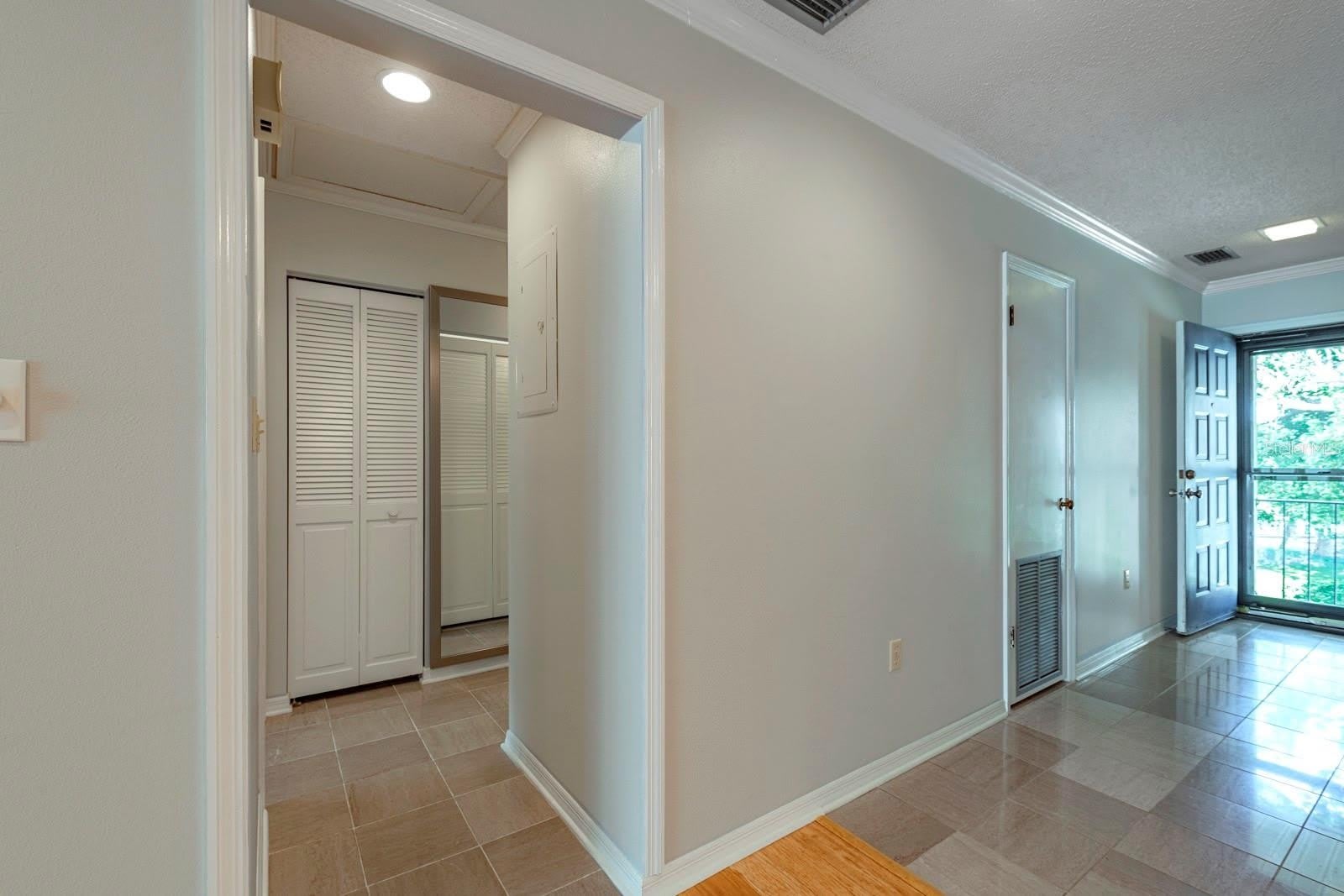 110 N TREMAIN Street – photo 2