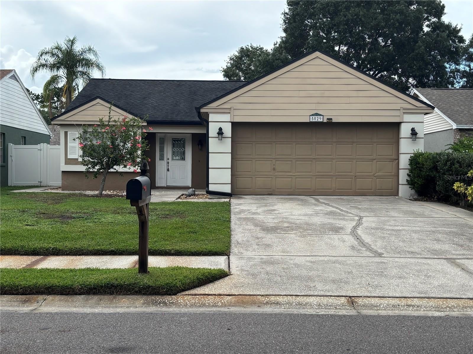 5029 CYPRESS TRACE Drive – photo 1