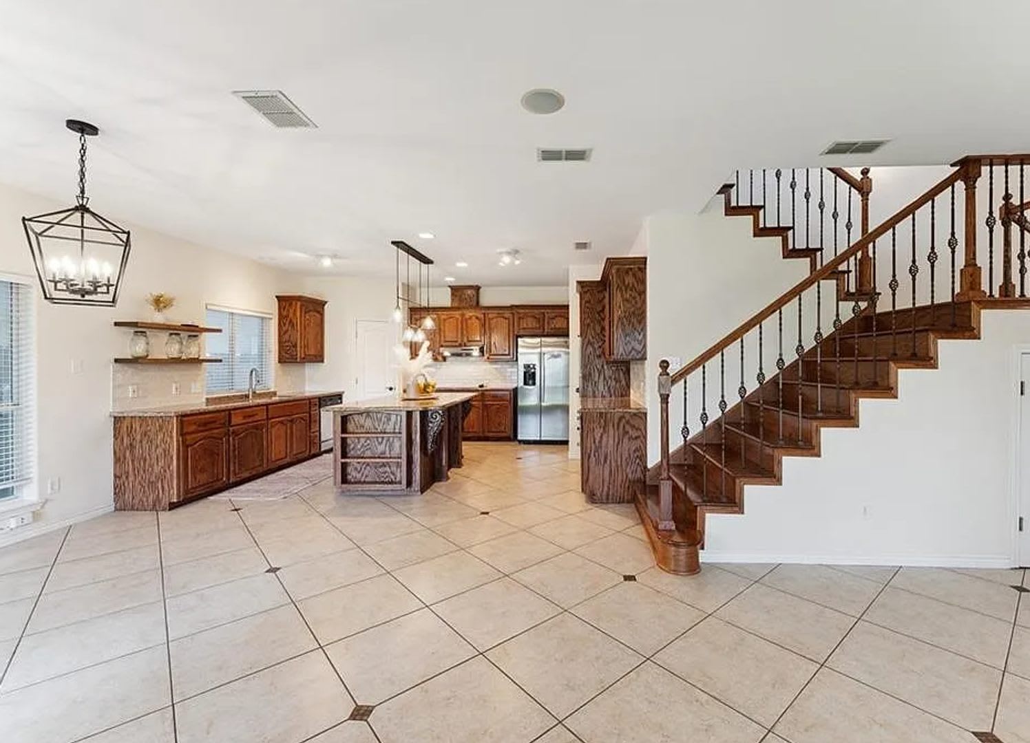 Beautiful 4Br 3 5Ba Home With Garage Patio Premium Features – photo 5