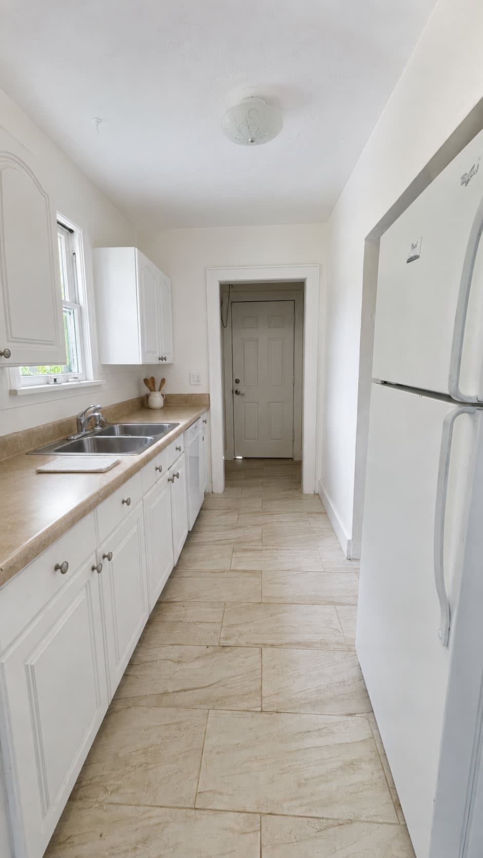 2116 North Villa Avenue – photo 4
