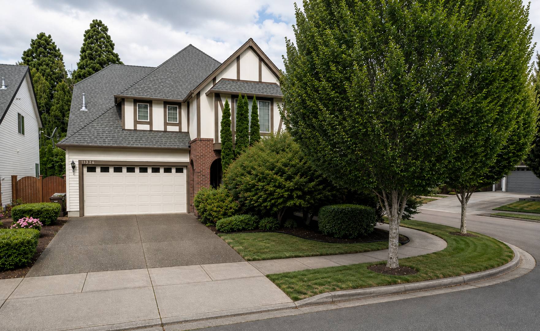 Beautiful 4 BD – photo 1