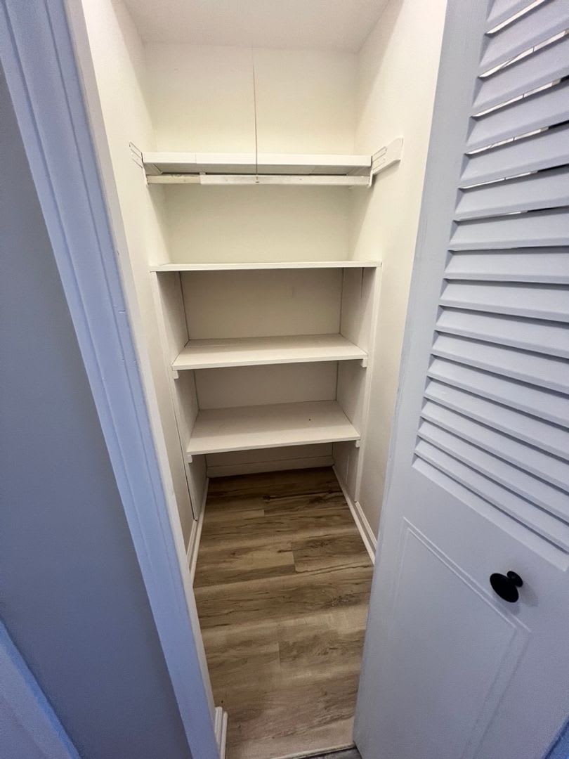 Stunning 1 Bedroom Apartment w/ Covered Parking – photo 5