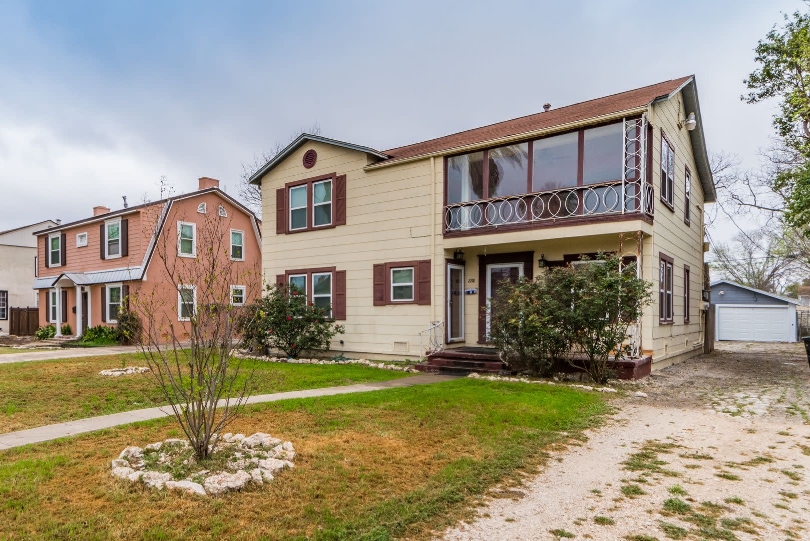 2-BEDROOM MONTICELLO PARK DUPLEX – photo 1
