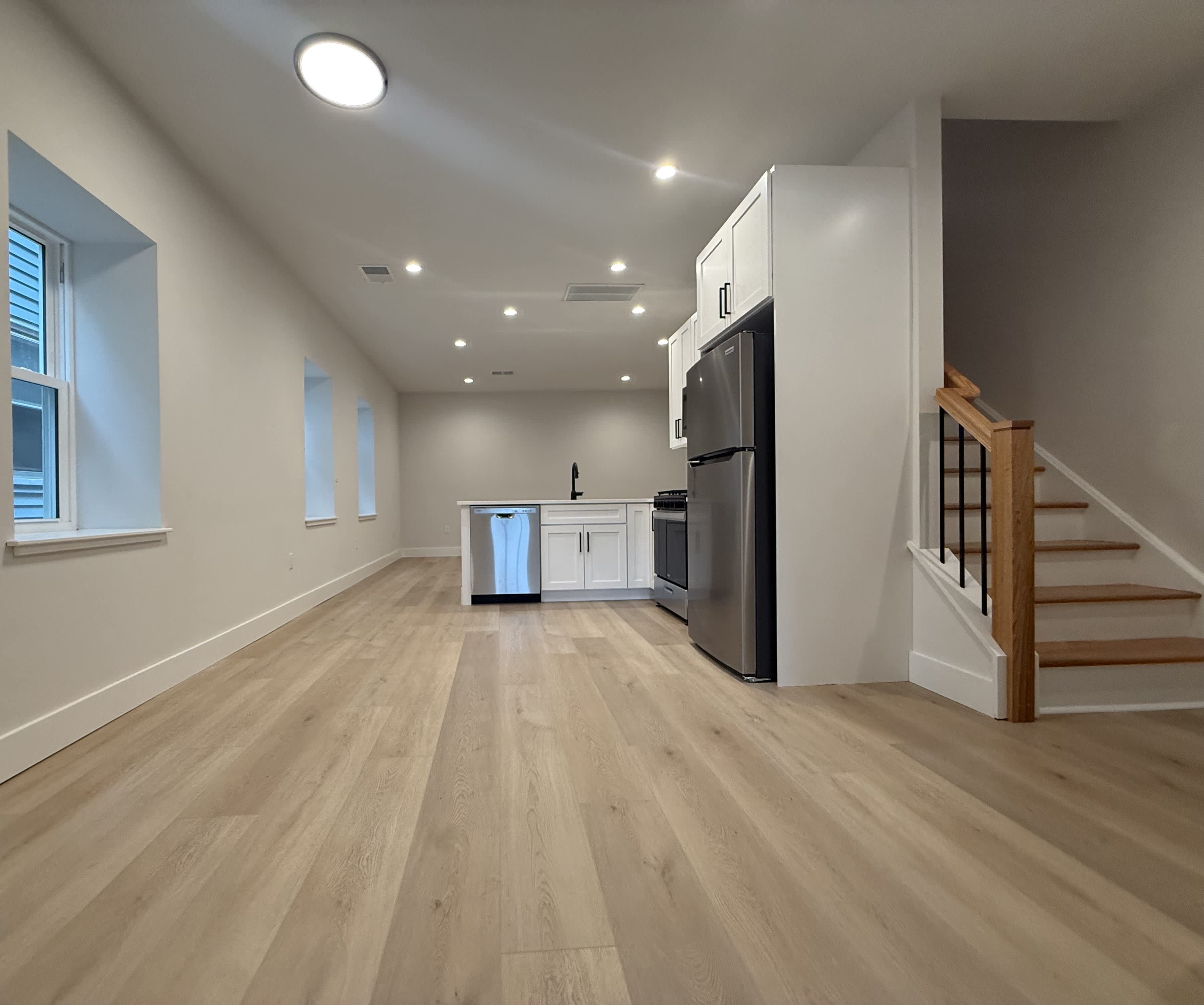 160 Main St – photo 4