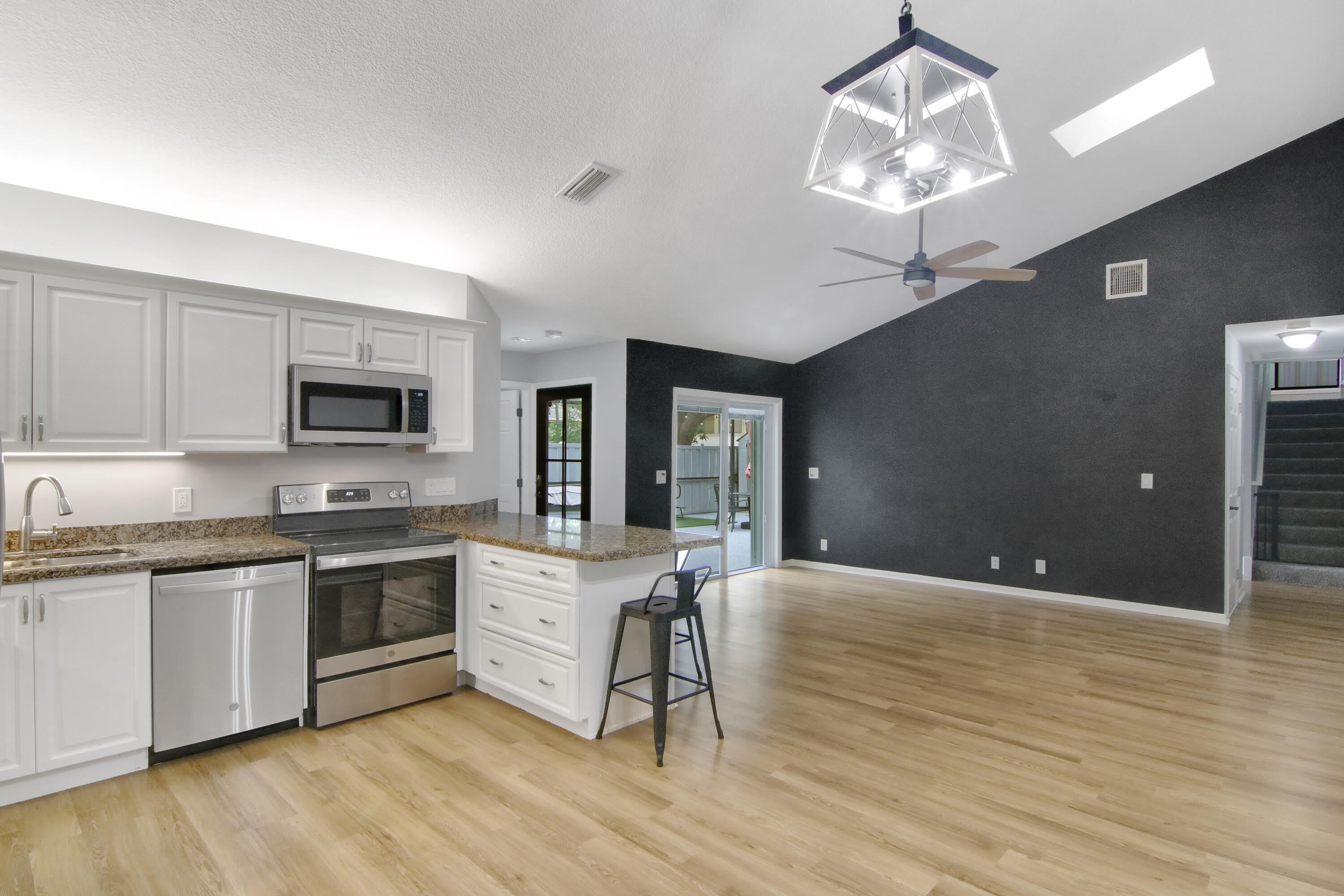 12624 Woodmill Drive – photo 3