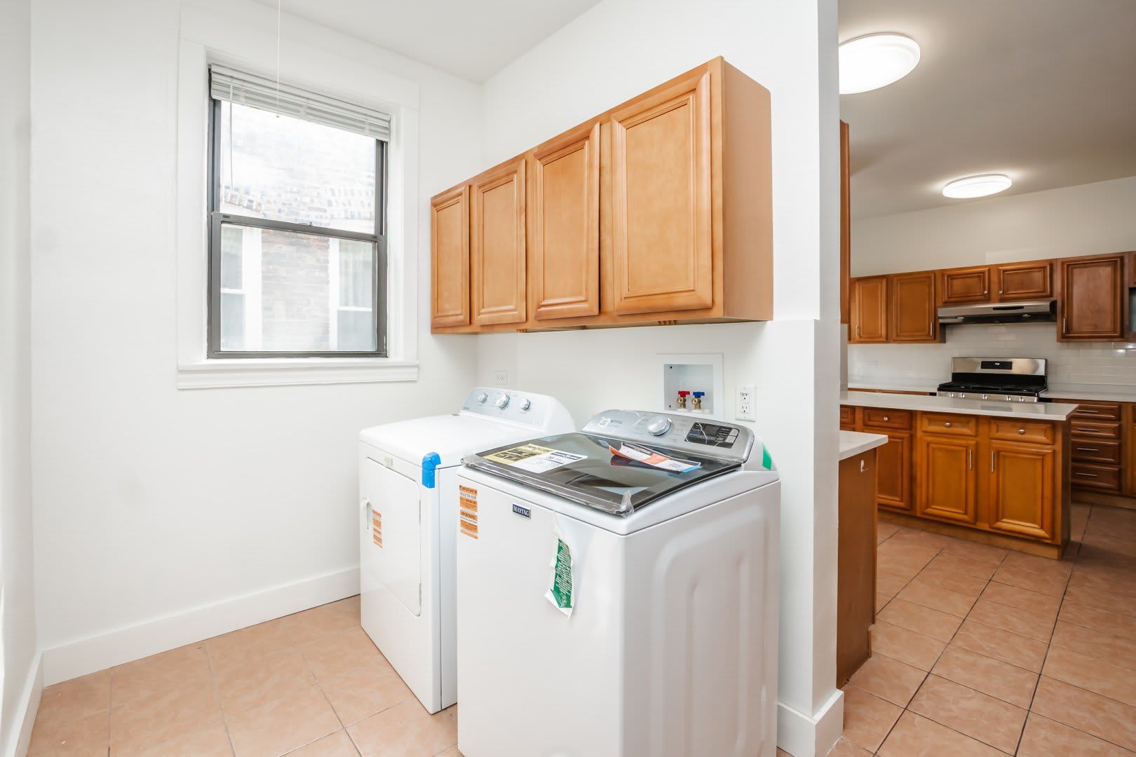 1347 E Hyde Park Boulevard – photo 3