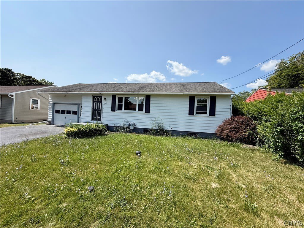 111 Deborah Drive – photo 2