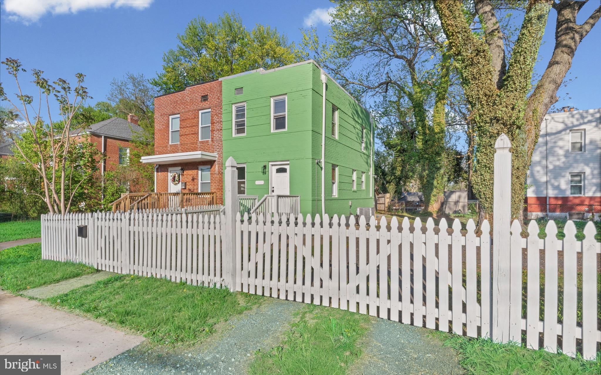 1019 PRESIDENT Street – photo 1
