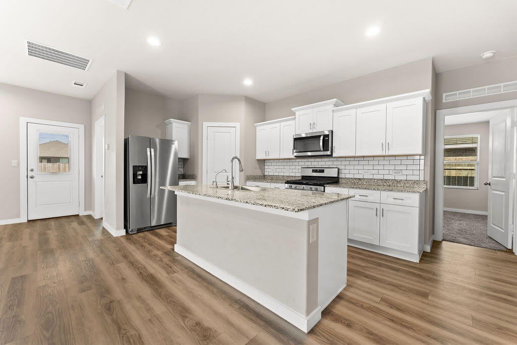 7611 Orange Blossom Rd. – photo 5