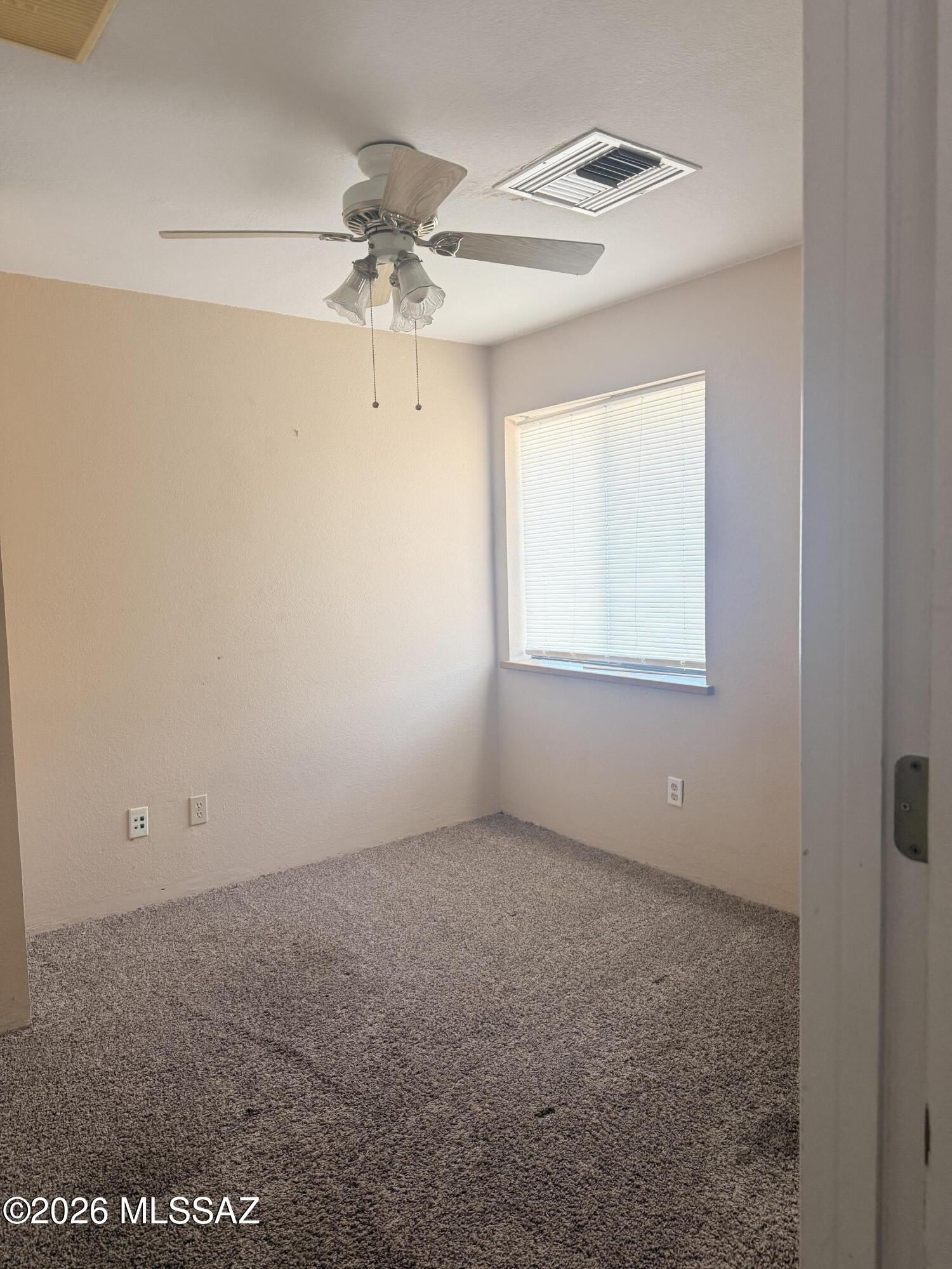 732 W 4Th Street – photo 4