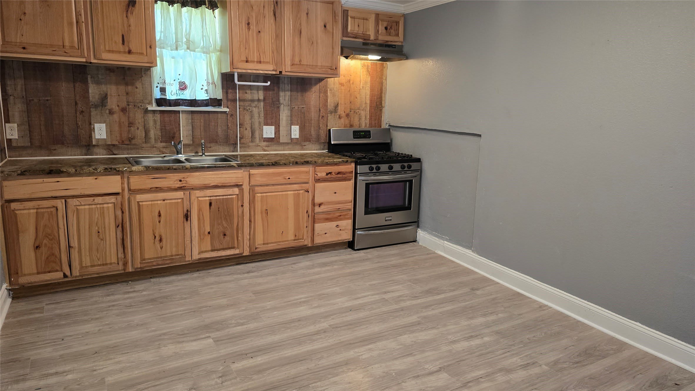 304 E King Street – photo 3