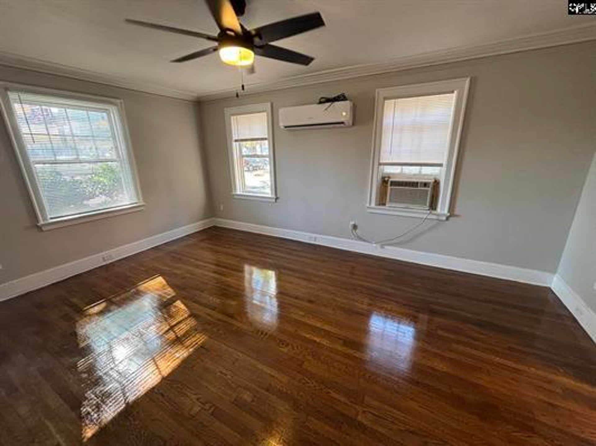 1219 Elwmood Ave – photo 4