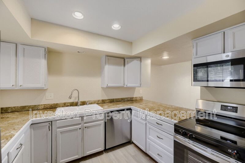 262 S Oman Rd – photo 4