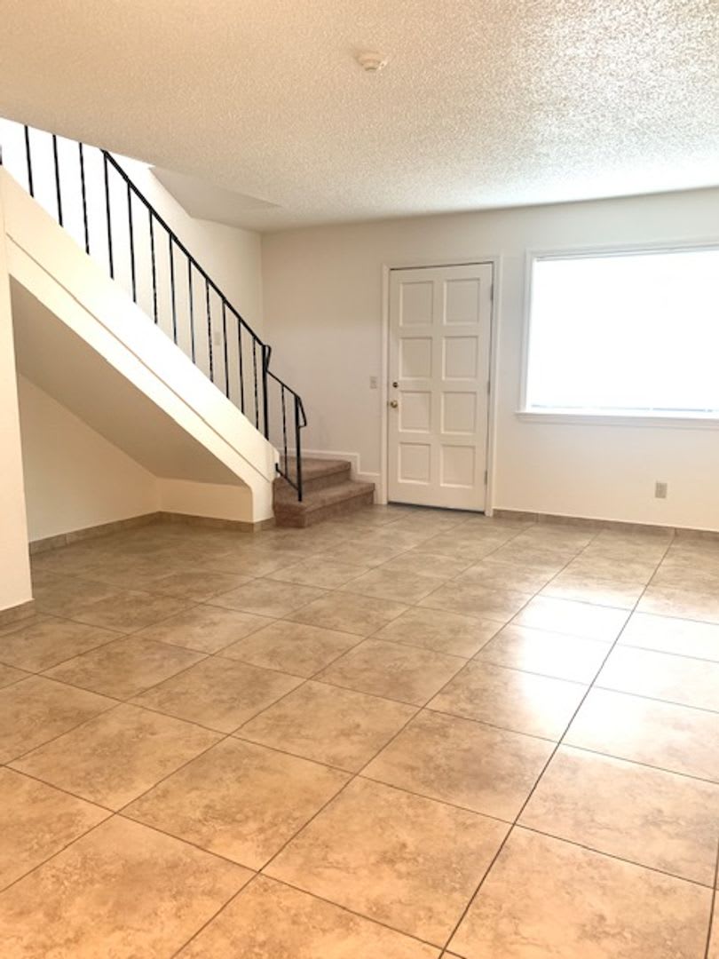 268 Douglas Street – photo 5