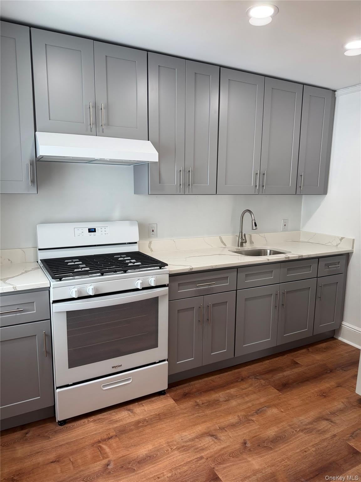 212 Orchard Street – photo 3