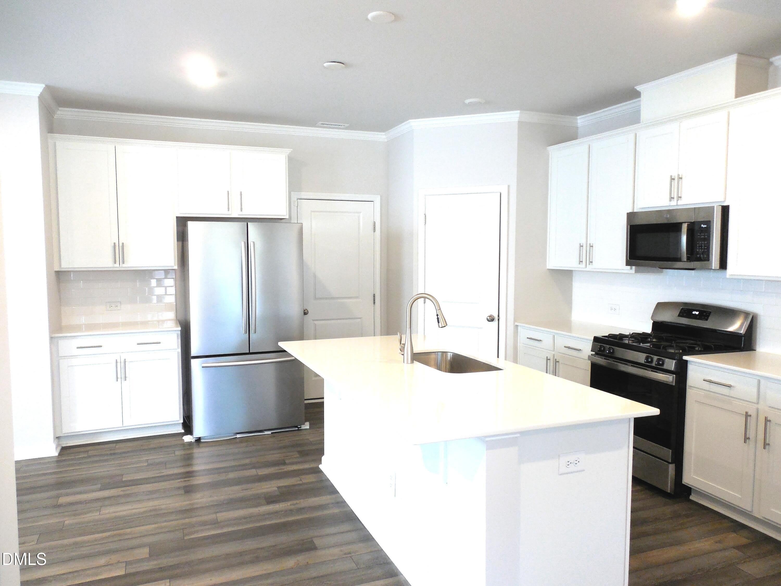 1003 Sora Way – photo 3