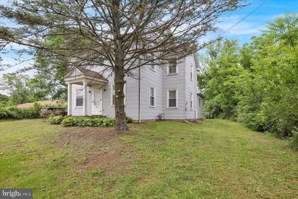 144 E BAUMSTOWN Road – photo 4