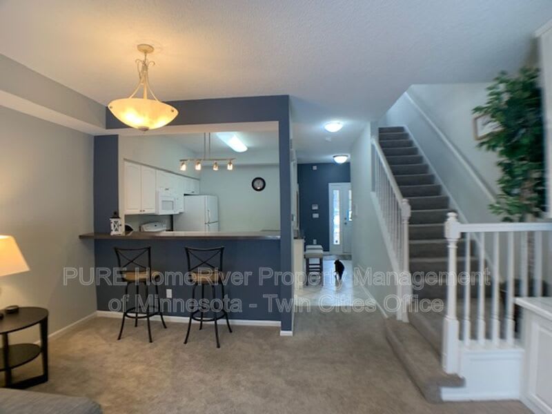 2245 Creekside Ct – photo 3