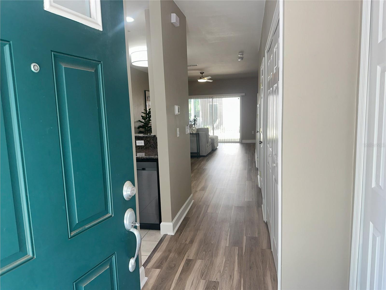 887 Northwest 21st Avenue – photo 2