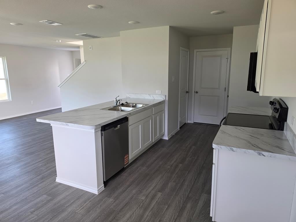 228 Stoney Ridge – photo 4