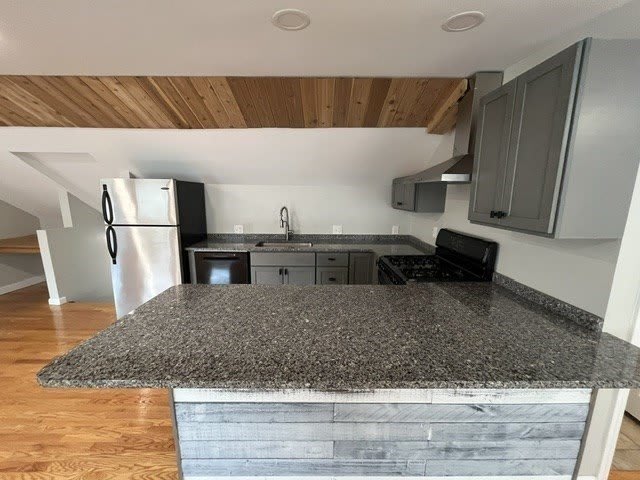 743 Highland – photo 5
