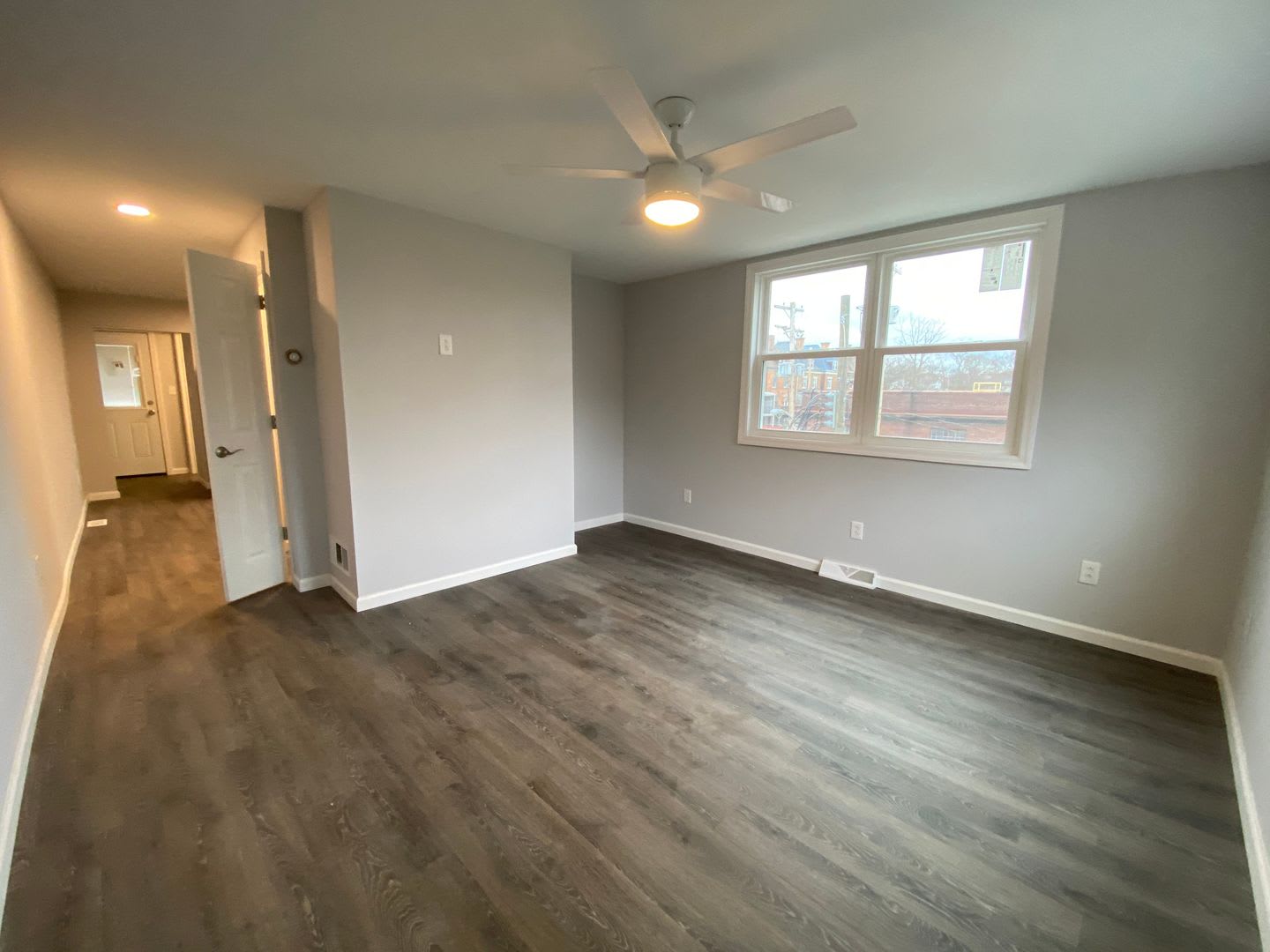 NEWLY RENOVATED 2 BEDROOM IN THE HEART OF BLOOMFIELD! – photo 4