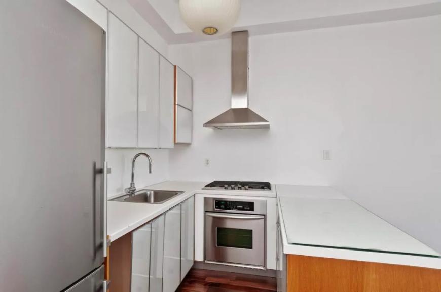 315 Seventh Avenue – photo 3