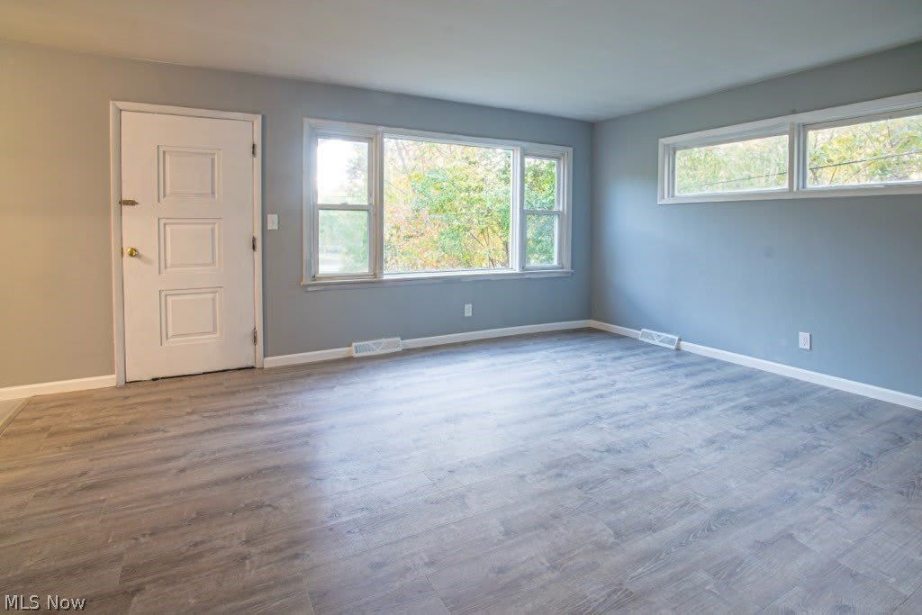 1399 Barlow Road – photo 2