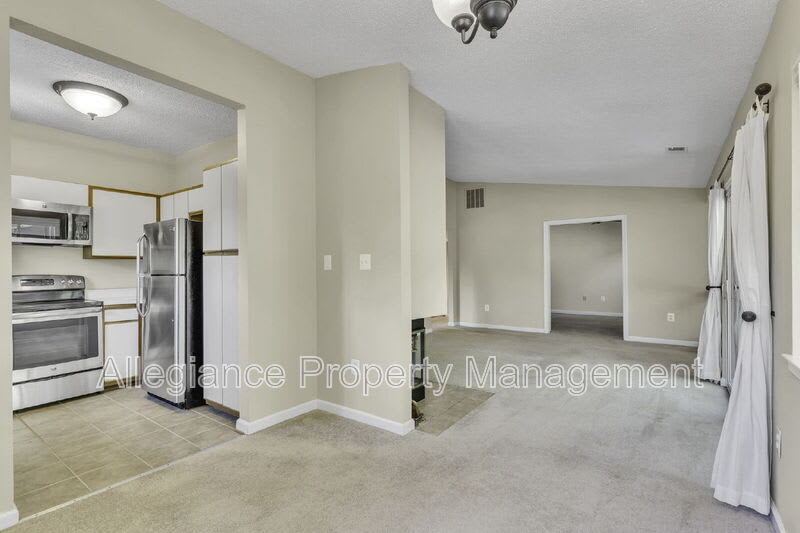 11041 Villaridge Ct – photo 3