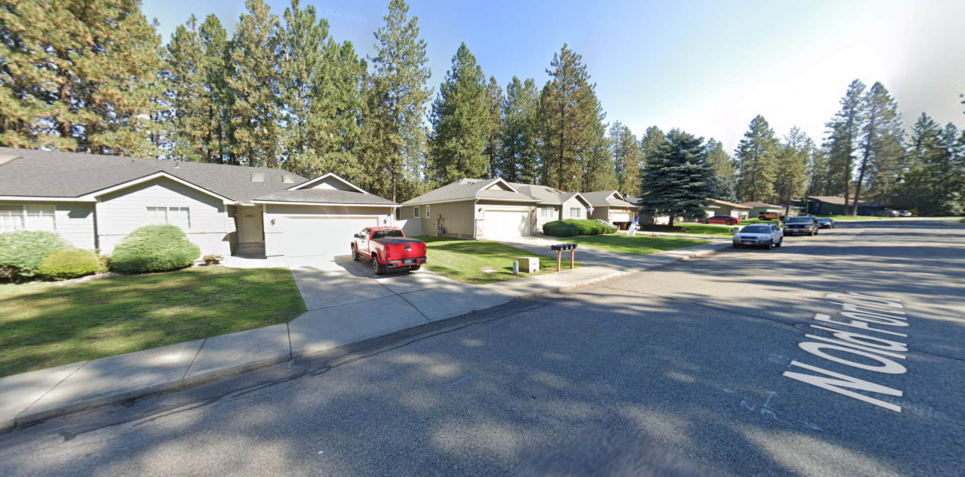 Charming 2 Bed, 2 Bath Duplex near Riverside State Park! – photo 1