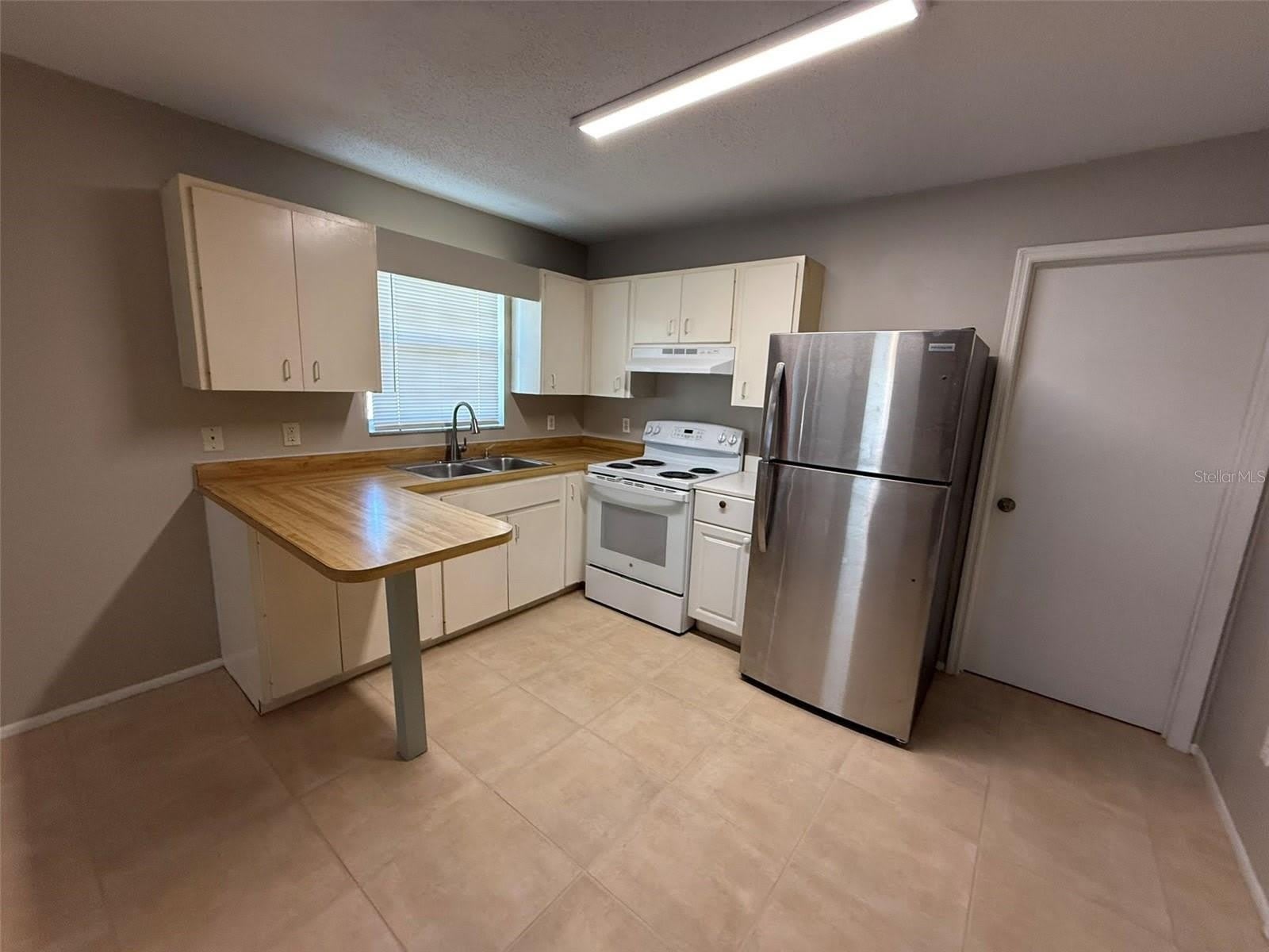 11081 Pendleton Avenue – photo 3