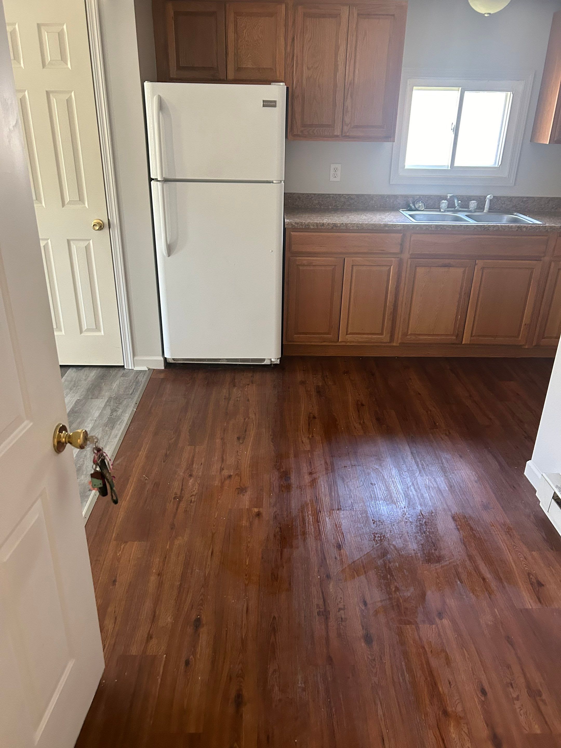 2756 E Brutus St Apt 3 – photo 1